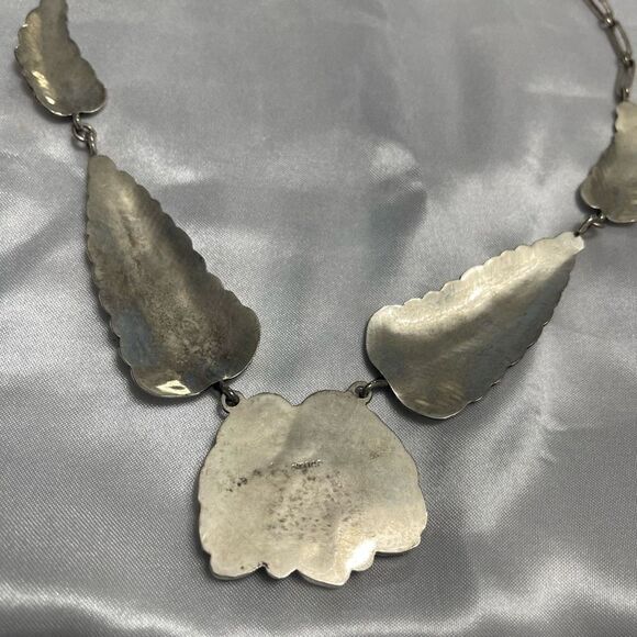 Large Southwestern Sterling/Howlite Feather Pendant Necklace Signed - Picture 6 of 7